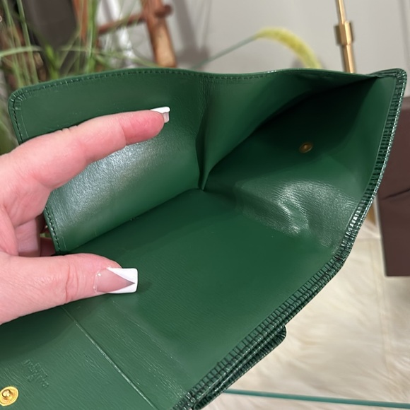 Authentic RARE Louis Vuitton Epi Mallettier Wallet 1990’s Limited Run Collection - Picture 11 of 16